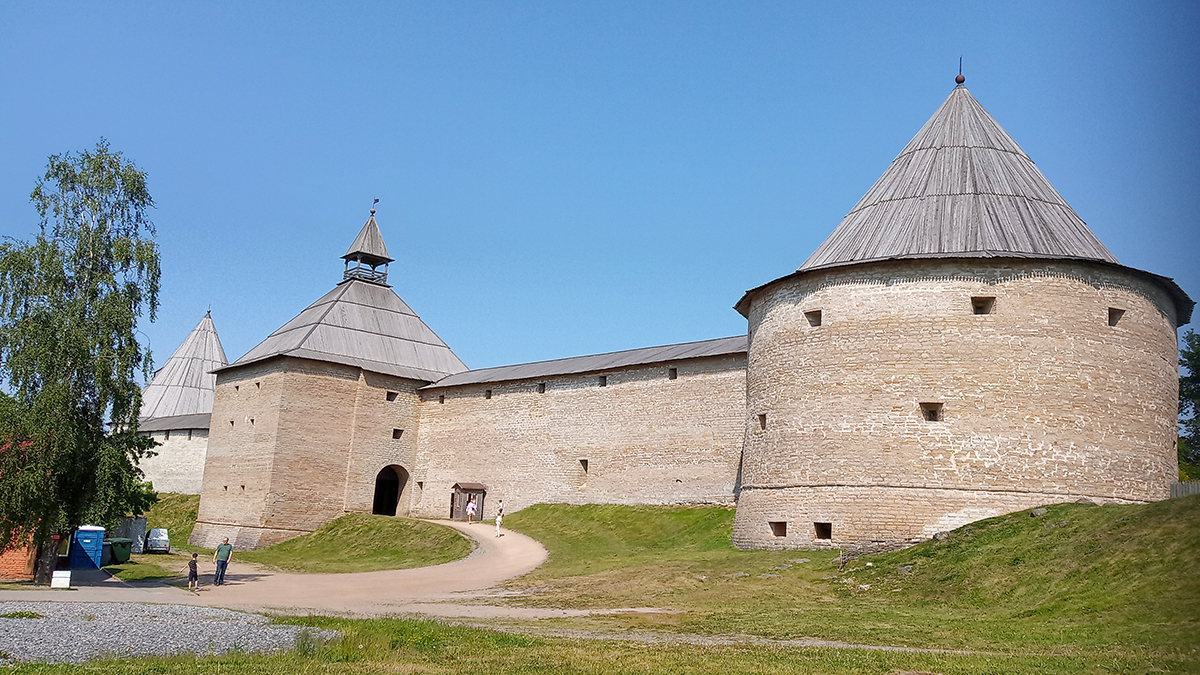Музей крепость в Старой Ладоге.