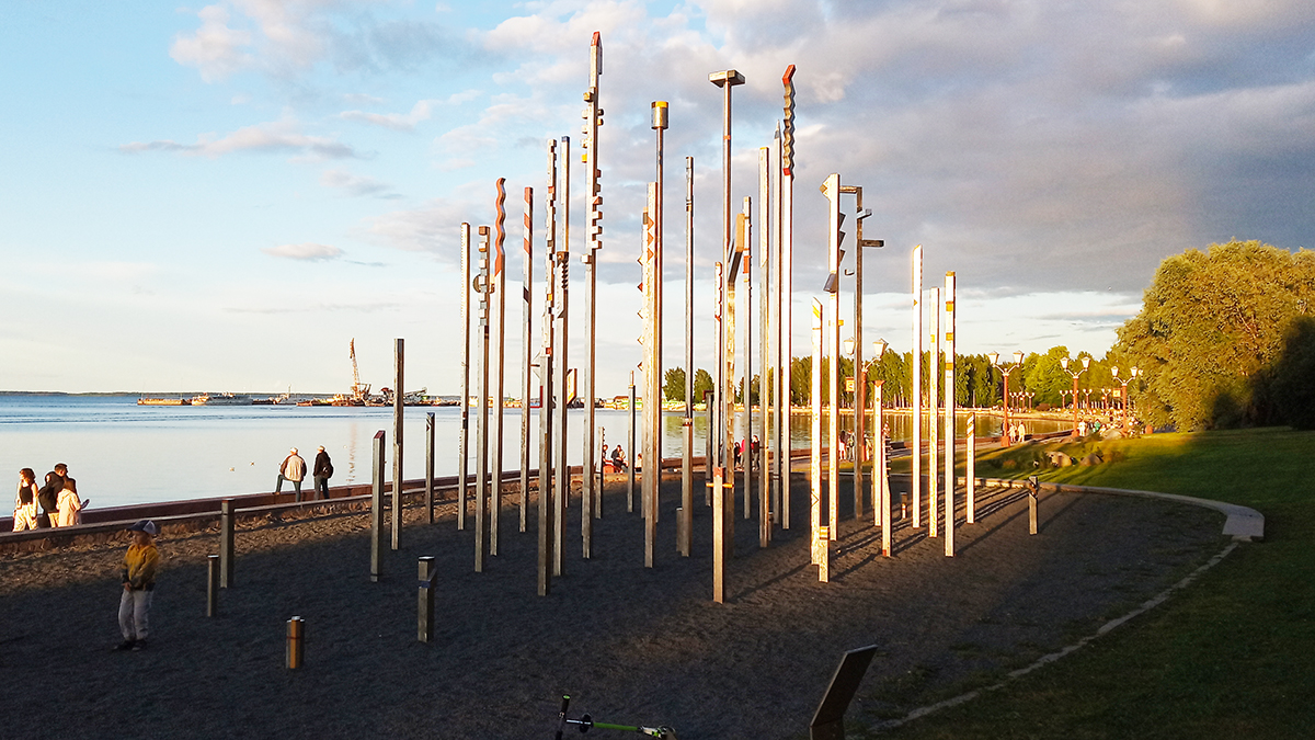 Композиция «Тюбингенское панно» на Онежской набережной.